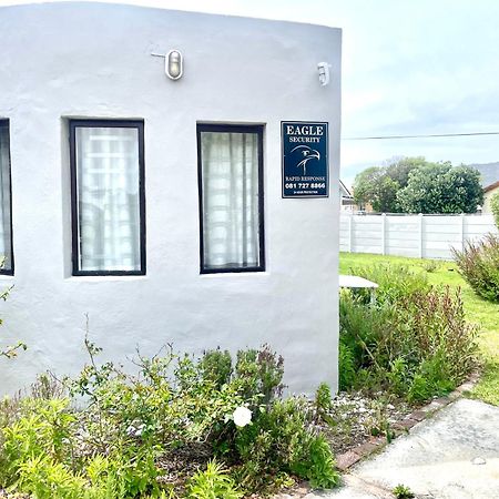 Kelp Cottage Gansbaai Bagian luar foto